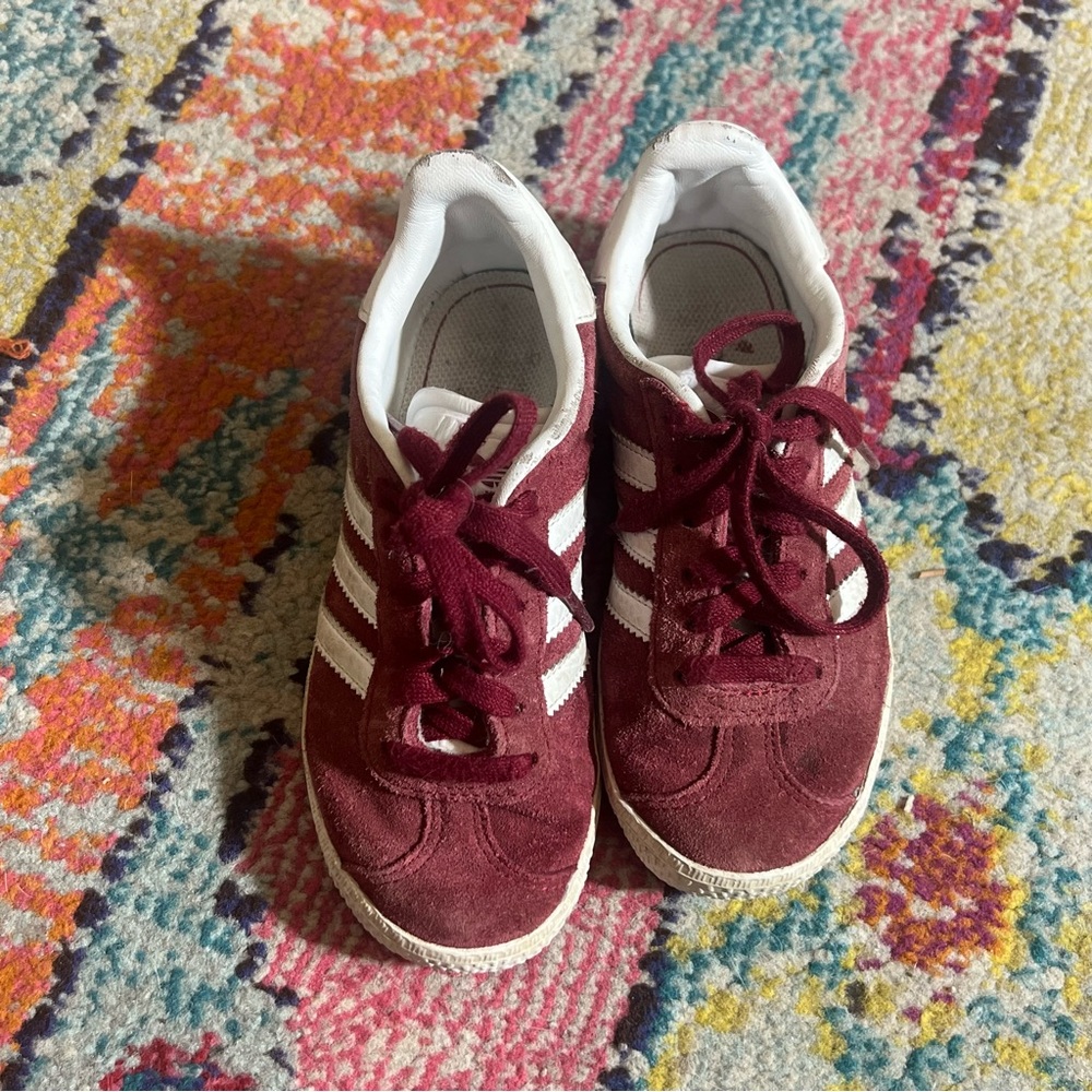 Adidas Kids Gazelle Maroon Sneakers 11.5 - Picture 2 of 9